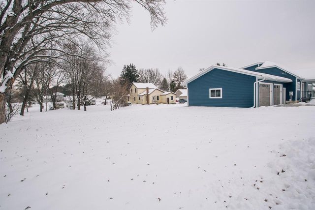 1911 JOHNSON STREET, Neillsville, WI 54456