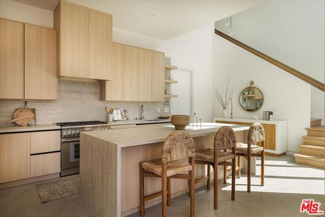 3404 Caroline Avenue, Culver City, CA 90232