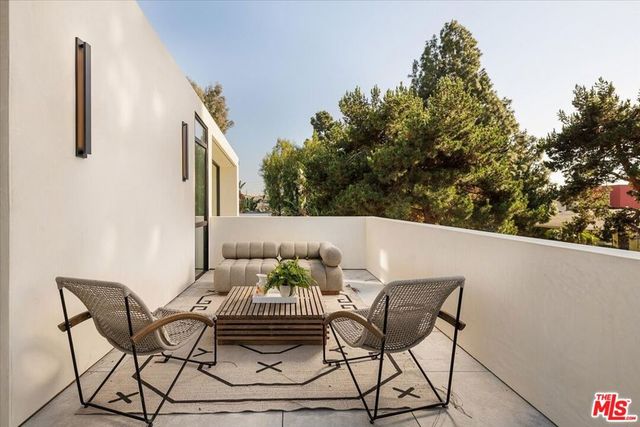 3404 Caroline Avenue, Culver City, CA 90232