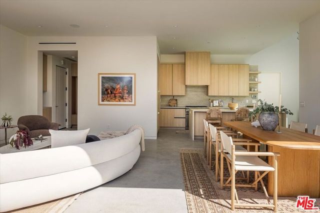 3404 Caroline Avenue, Culver City, CA 90232