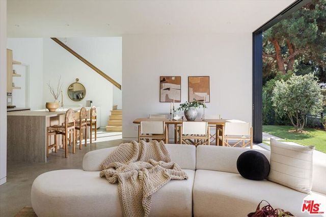 3404 Caroline Avenue, Culver City, CA 90232