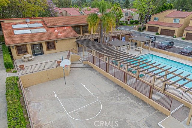 2758 Via Hacienda, Fullerton, CA 92835