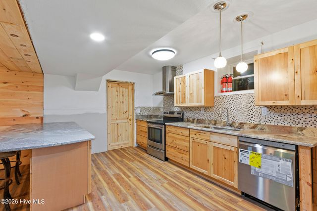 16090 W Us Highway 64, Murphy, NC 28906