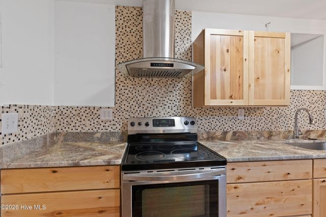 16090 W Us Highway 64, Murphy, NC 28906