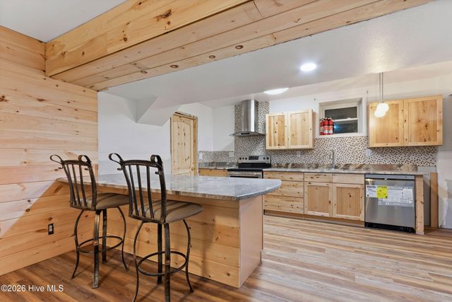 16090 W Us Highway 64, Murphy, NC 28906
