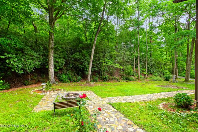 16090 W Us Highway 64, Murphy, NC 28906