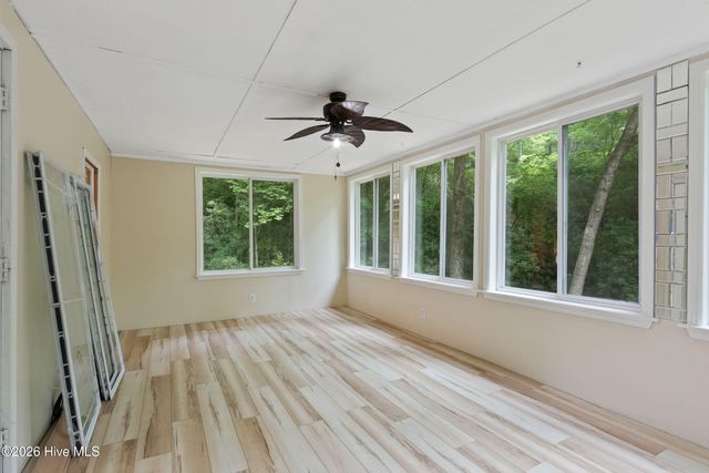 16090 W Us Highway 64, Murphy, NC 28906