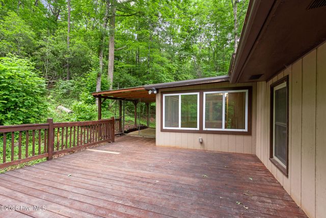 16090 W Us Highway 64, Murphy, NC 28906