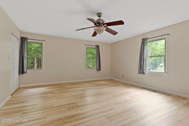 16090 W Us Highway 64, Murphy, NC 28906