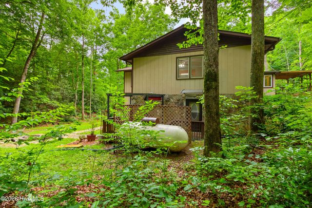 16090 W Us Highway 64, Murphy, NC 28906