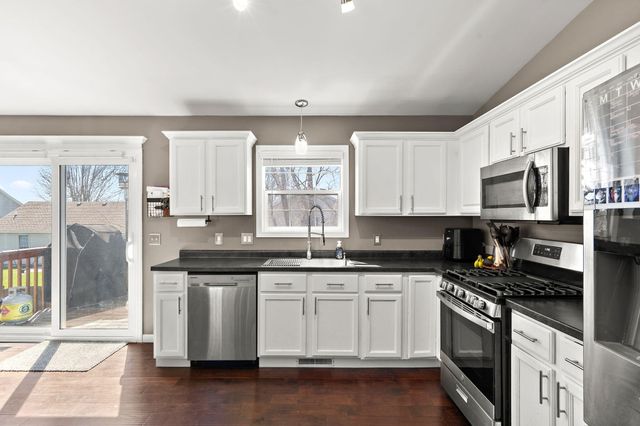 5715 Buttercup Avenue, Portage, IN 46368