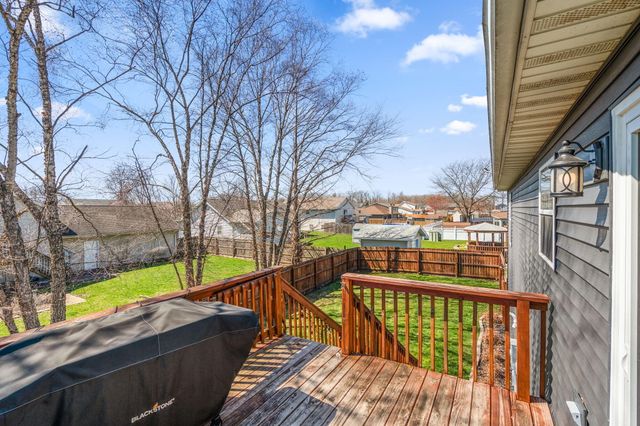 5715 Buttercup Avenue, Portage, IN 46368