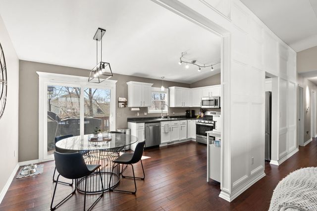 5715 Buttercup Avenue, Portage, IN 46368