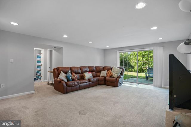 4819 OSAGE ST, College Park, MD 20740