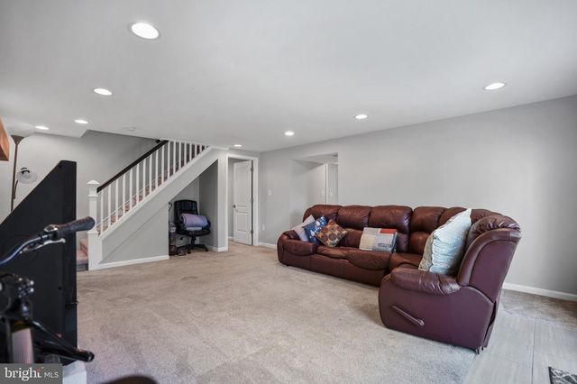 4819 OSAGE ST, College Park, MD 20740