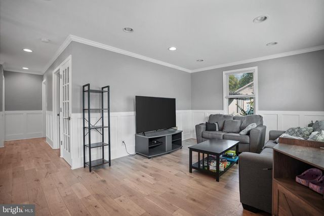 4819 OSAGE ST, College Park, MD 20740