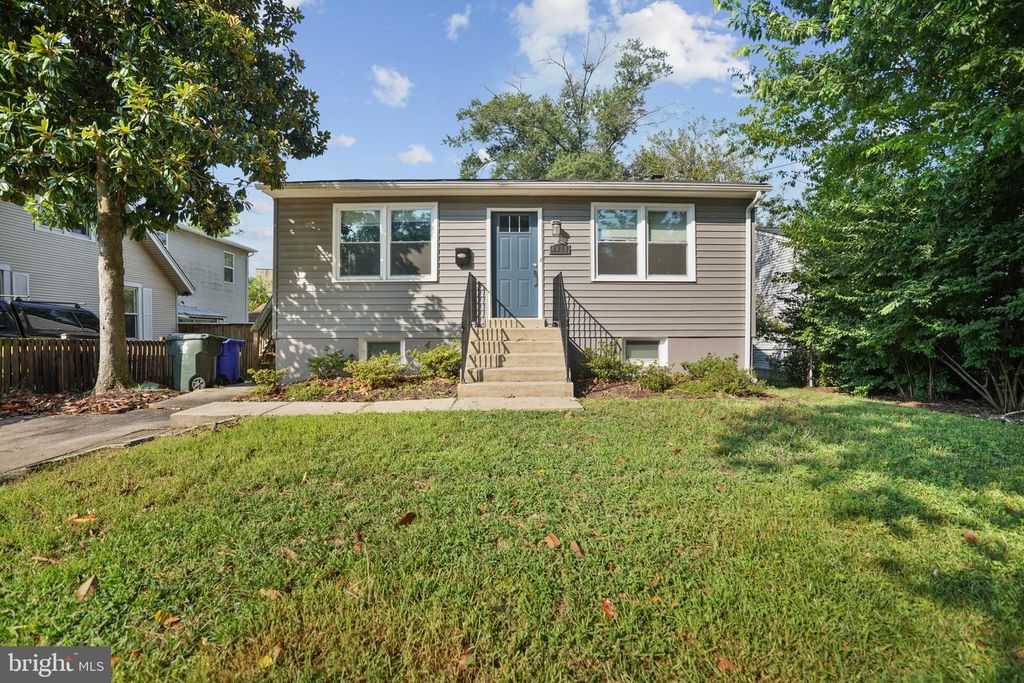 4819 OSAGE ST, College Park, MD 20740