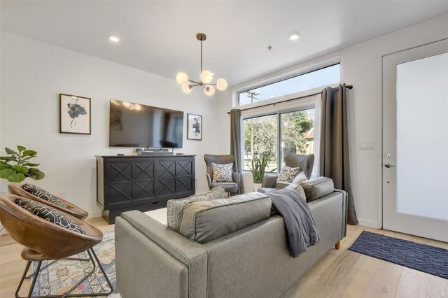 1701 E MLK Jr BLVD 107, Austin, TX 78702