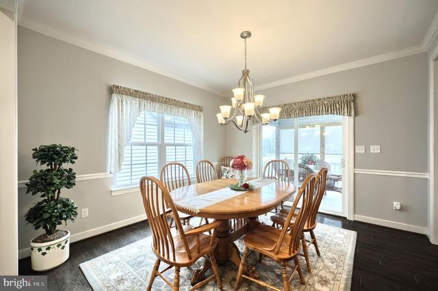 221 SAVANNAH DR, Gettysburg, PA 17325