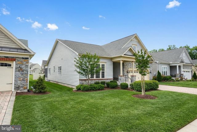 221 SAVANNAH DR, Gettysburg, PA 17325