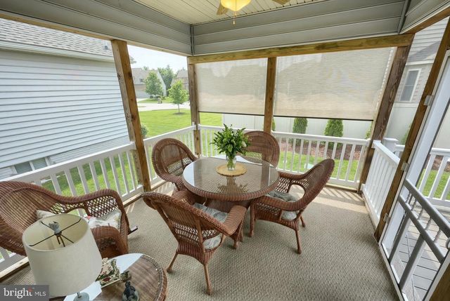 221 SAVANNAH DR, Gettysburg, PA 17325