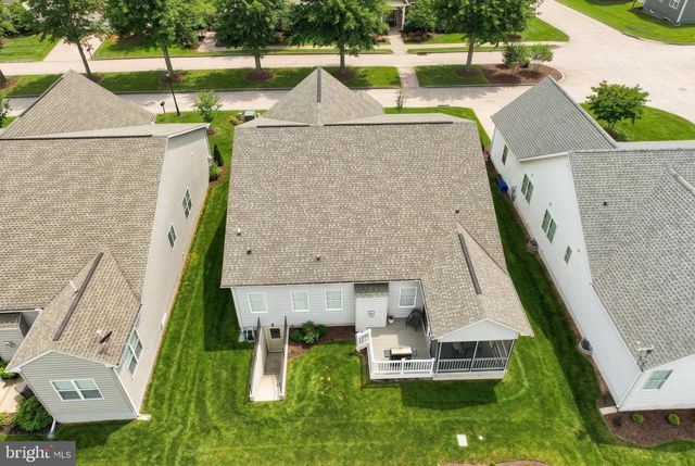 221 SAVANNAH DR, Gettysburg, PA 17325
