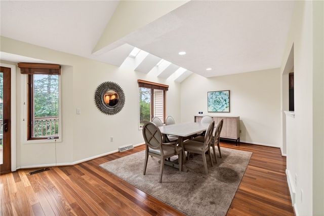 21 Waterford Circle, Henrietta, NY 14618