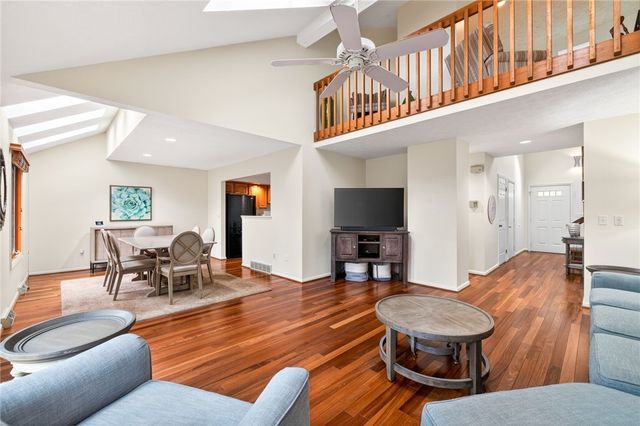 21 Waterford Circle, Henrietta, NY 14618