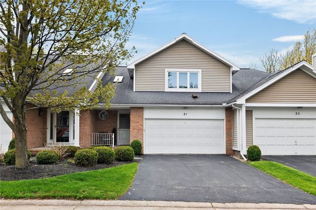 21 Waterford Circle, Henrietta, NY 14618