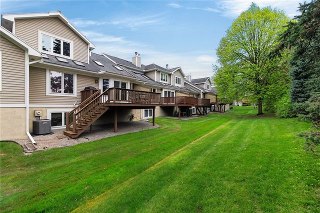 21 Waterford Circle, Henrietta, NY 14618