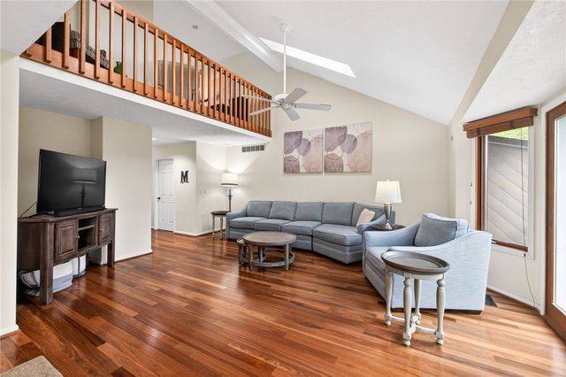 21 Waterford Circle, Henrietta, NY 14618