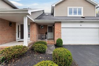 21 Waterford Circle, Henrietta, NY 14618