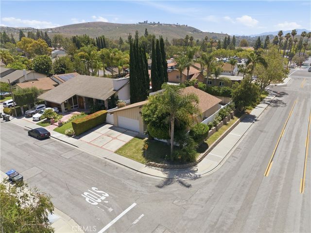 1806 Pepper Tree Court, Thousand Oaks, CA 91362