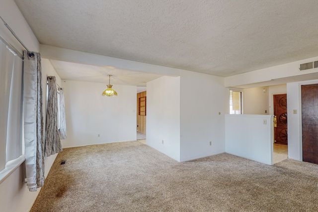 7309 Coulson Drive NE, Albuquerque, NM 87109