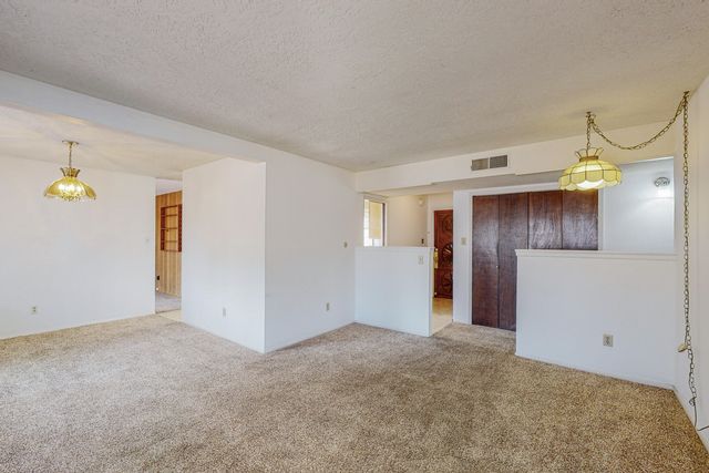 7309 Coulson Drive NE, Albuquerque, NM 87109