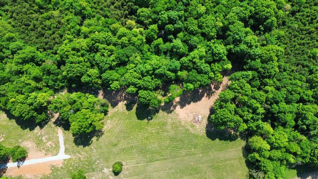 2556 Palmetto Cemetery Rd, Lewisburg, TN 37091