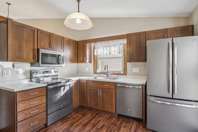 1006 S Division Street, Waunakee, WI 53597