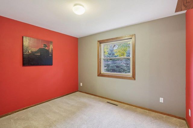 1006 S Division Street, Waunakee, WI 53597