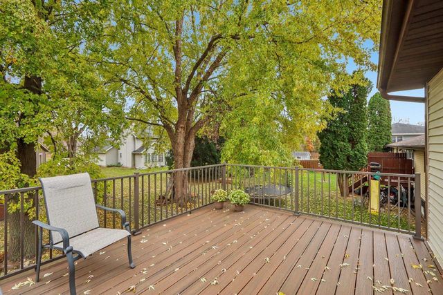 1006 S Division Street, Waunakee, WI 53597