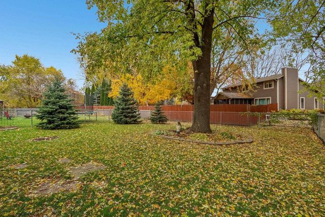 1006 S Division Street, Waunakee, WI 53597