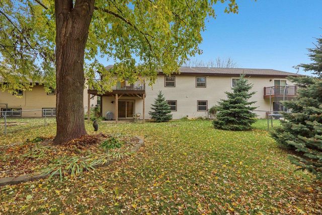 1006 S Division Street, Waunakee, WI 53597