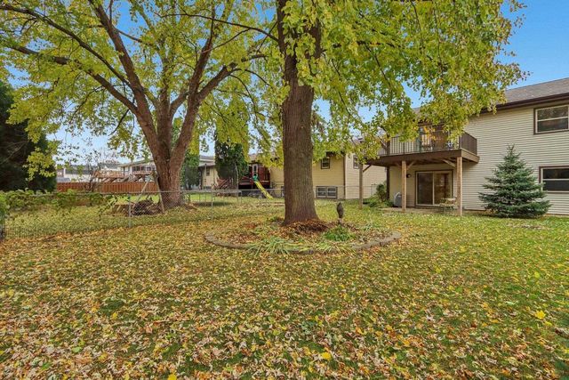 1006 S Division Street, Waunakee, WI 53597