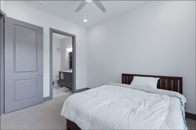 2700 Old Denton Road 2272, Carrollton, TX 75007