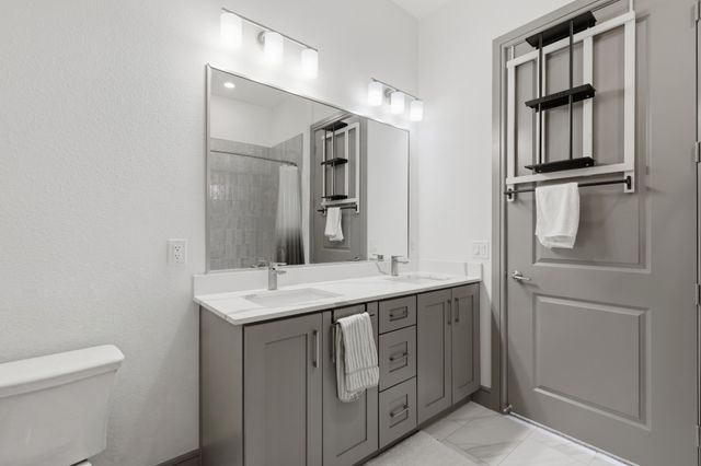 2700 Old Denton Road 2272, Carrollton, TX 75007