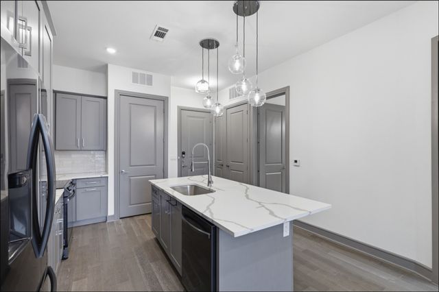 2700 Old Denton Road 2272, Carrollton, TX 75007