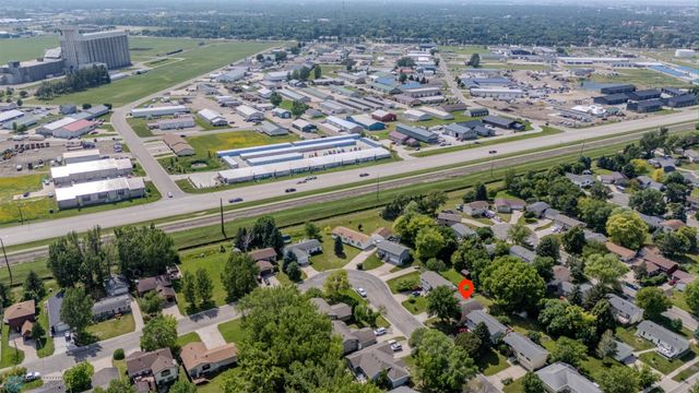 1813 29th Street Circle S, Moorhead, MN 56560