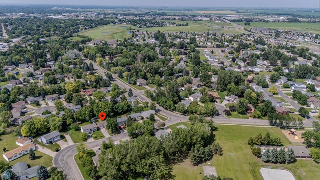 1813 29th Street Circle S, Moorhead, MN 56560