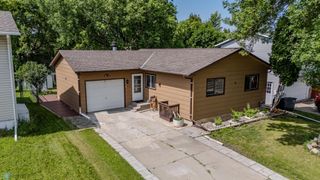 1813 29th Street Circle S, Moorhead, MN 56560