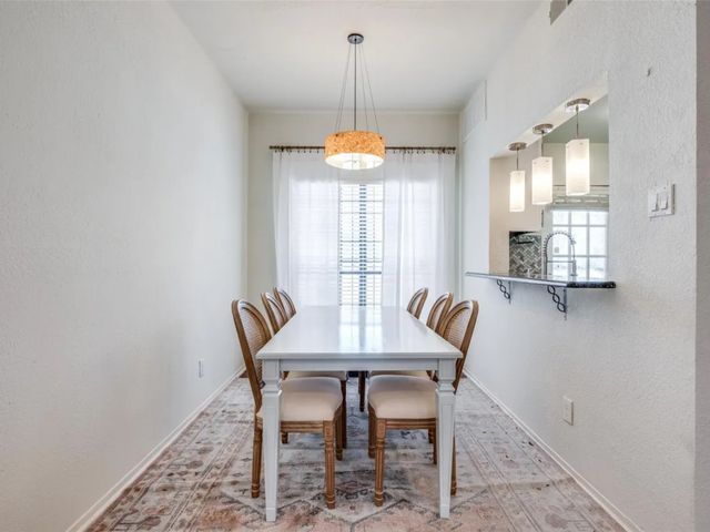 3904 Rawlins Street 110, Dallas, TX 75219