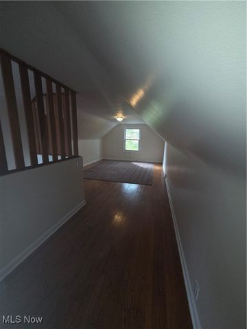 582 Roxbury Avenue, Youngstown, OH 44502